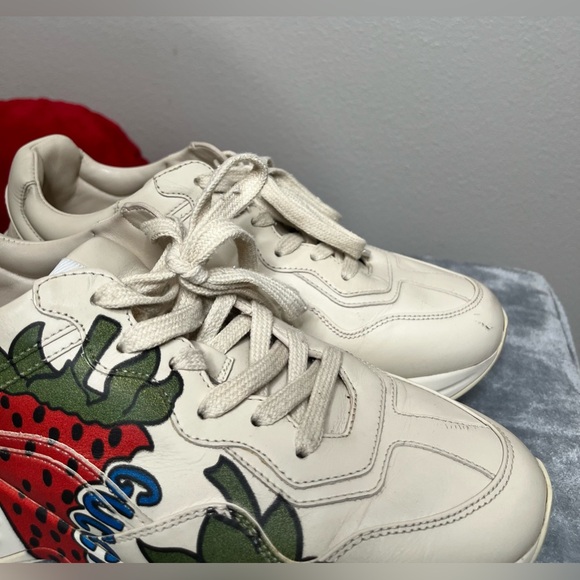 Gucci Rython Strawberry Sneakers - Picture 11 of 14